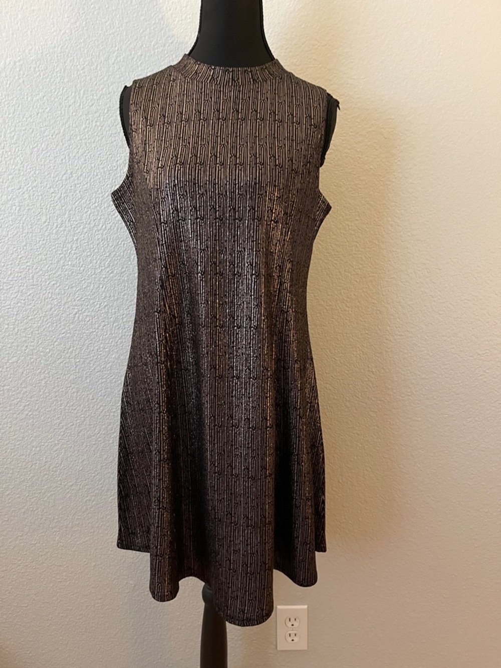 Stella Luce Metallic Black & Gold Textured Mini Dress